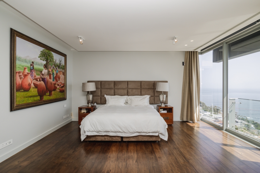4 Bedroom Property for Sale in Fresnaye Western Cape